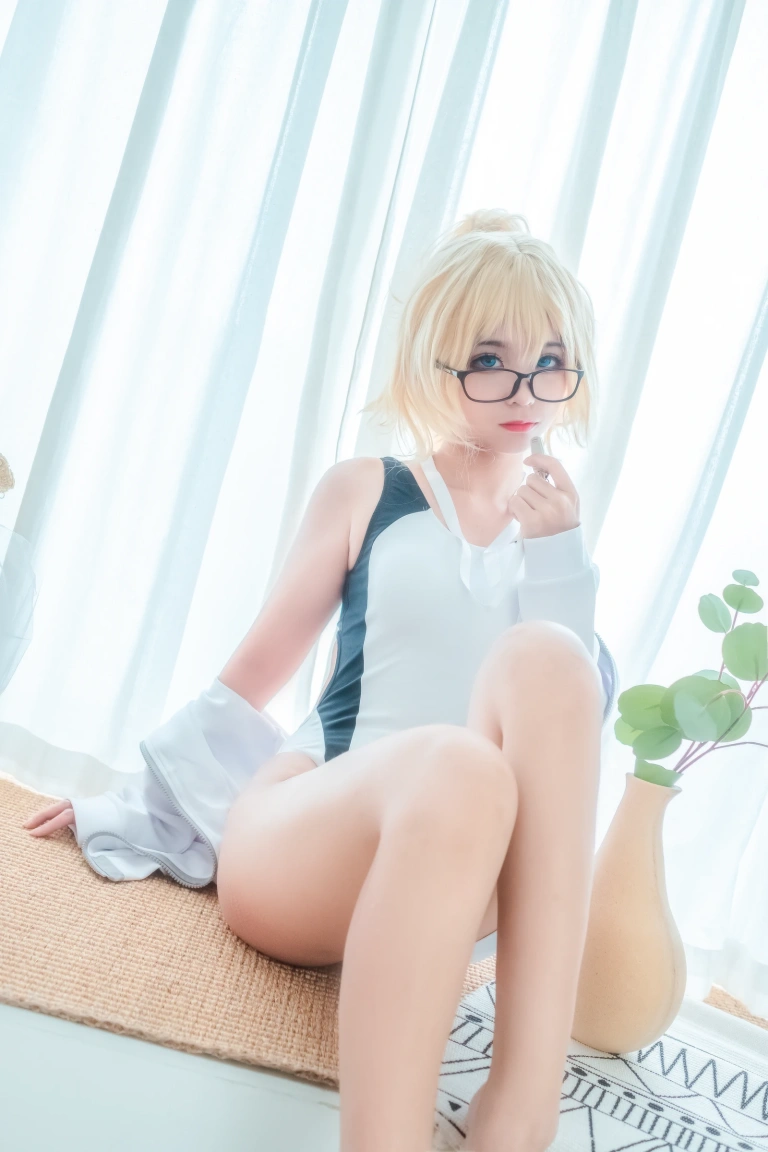 《贞德》｜蠢沫沫 · 40张写真