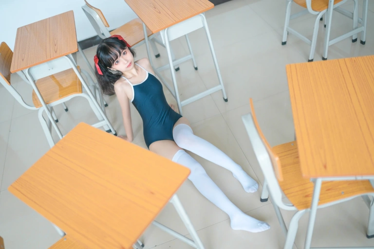 《8.6死库水》｜蠢沫沫 · 47张写真