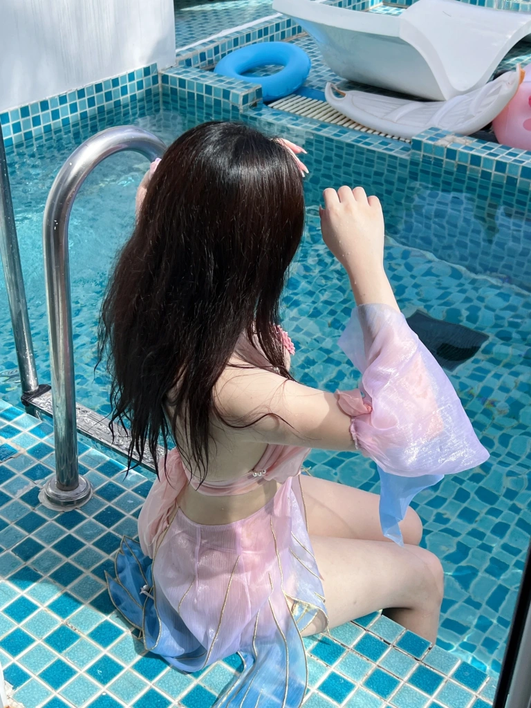 《人鱼姬》｜依酱 · 51张写真