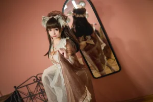 《棕透明女仆》｜蠢沫沫 · 61张写真