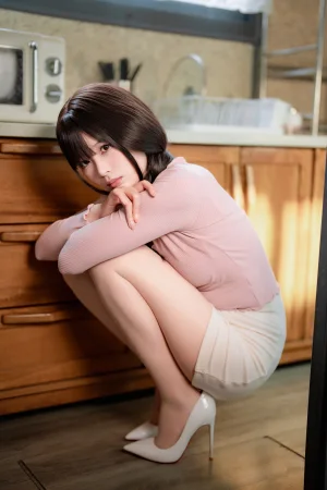 《NO.71 – 人妻2》｜轩萧学姐 · 132张写真、1 个视频