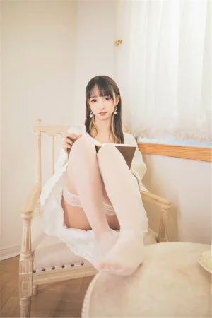《第三季 序号23 ：《許しの日》苦行修女》｜神楽坂真冬 · 150张写真、2 个视频