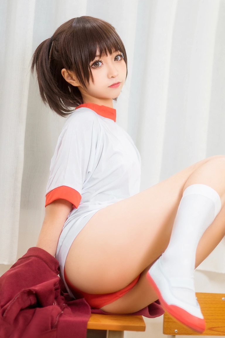 《体操服红》｜蠢沫沫 · 45张写真