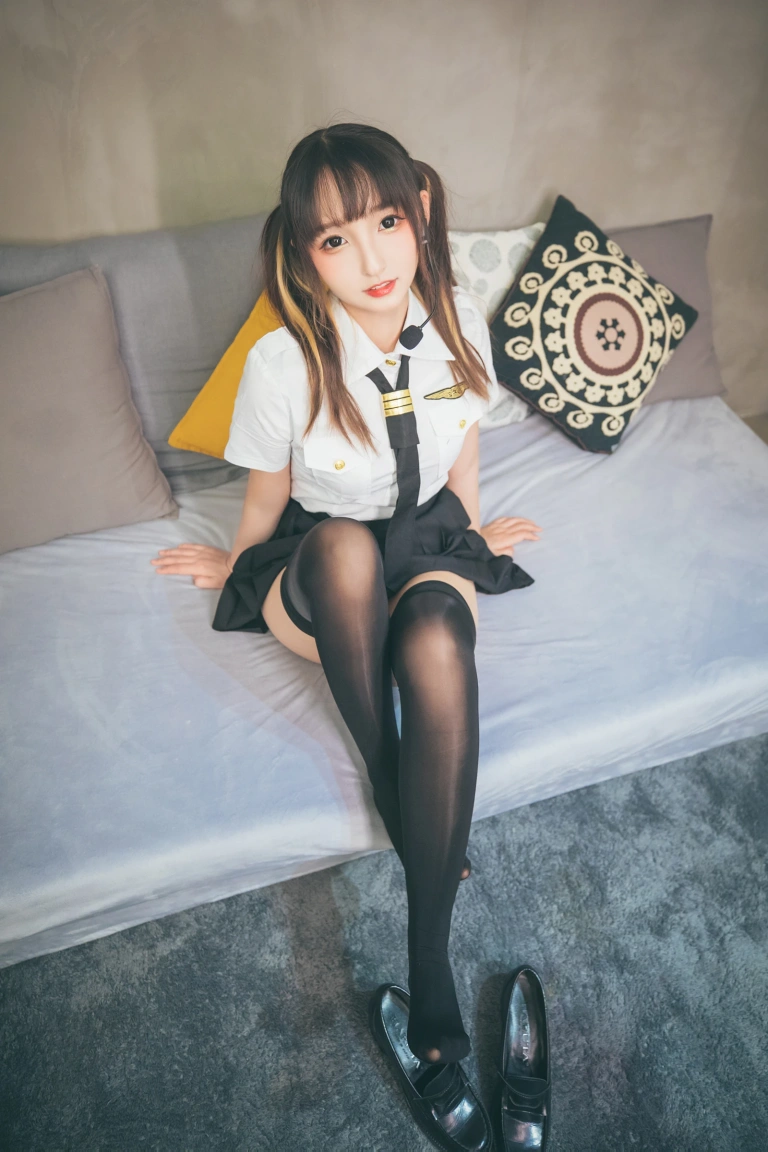 《第三季 序号24：「お帰りなさい、指揮官」》｜神楽坂真冬 · 150张写真、2 个视频