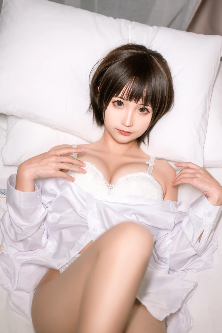 《衬衫》｜蠢沫沫 · 40张写真