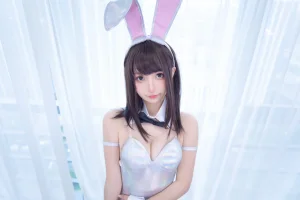 《第三季 序号33：兔女郎与钢管《バニーバブル》》｜神楽坂真冬 · 150张写真、2 个视频