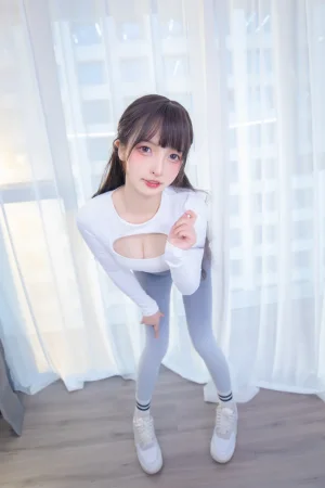 《第四季 序号5：《瑜伽少女》》｜神楽坂真冬 · 75张写真