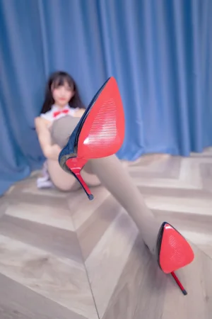 《第四季 序号6：《熊少女》》｜神楽坂真冬 · 75张写真