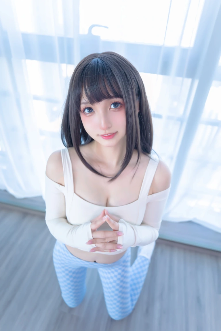 《第四季 序号7：《蓝白格》》｜神楽坂真冬 · 75张写真