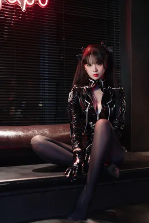 《NO.90 – 黑丝通讯官》｜轩萧学姐 · 60张写真