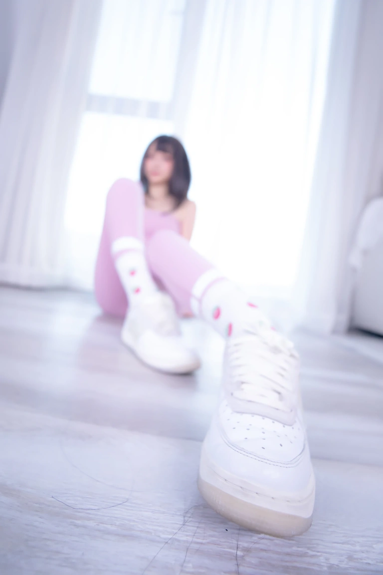《第四季 序号10：《草莓蜜桃》》｜神楽坂真冬 · 75张写真