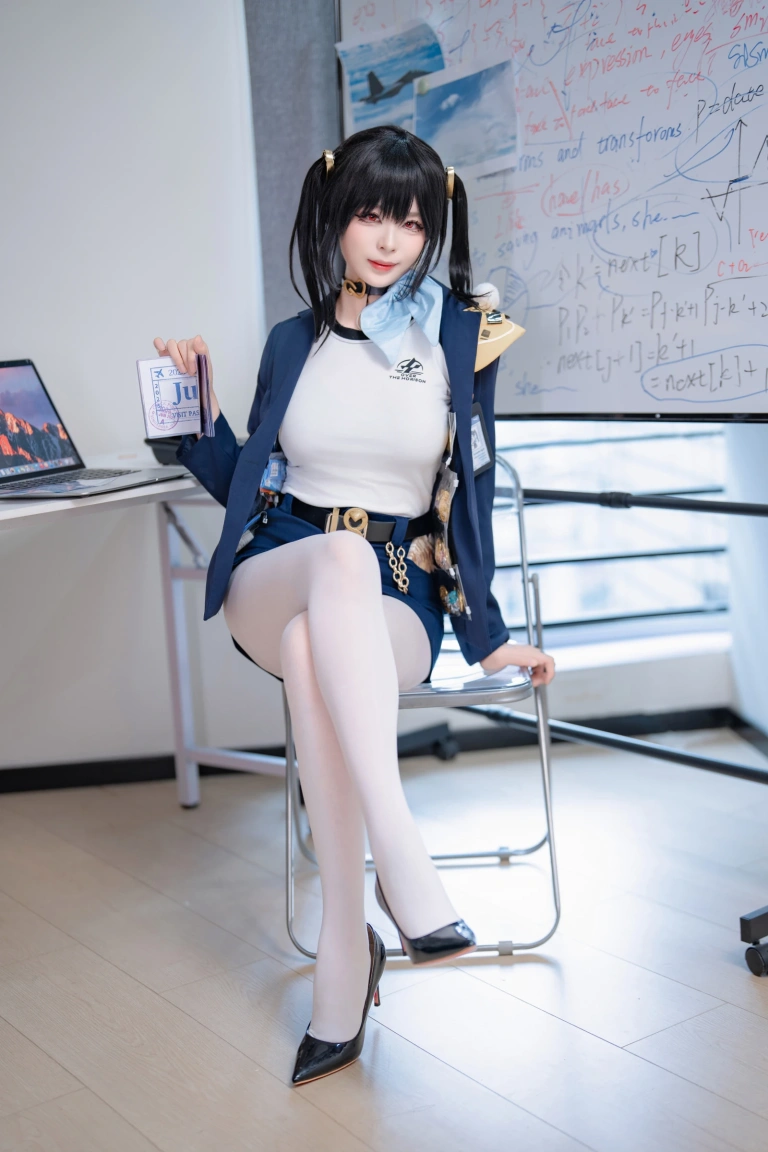 《NO.93 – 索拉》｜轩萧学姐 · 50张写真