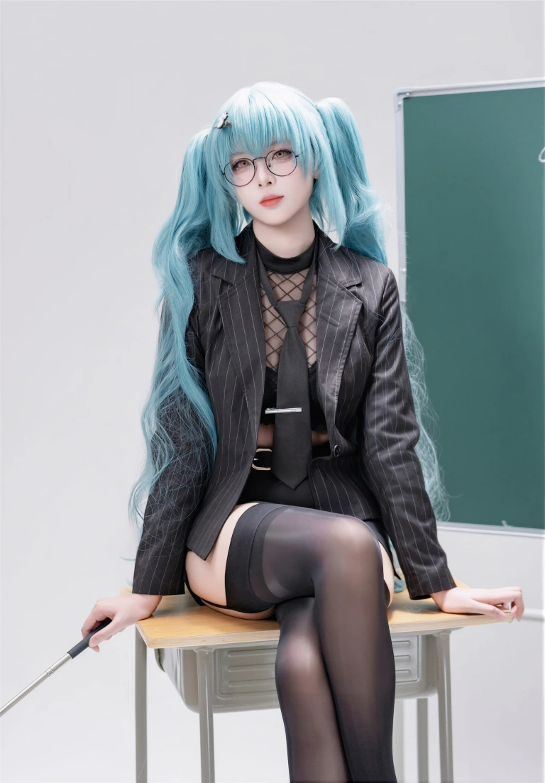 《NO.97 – 胜利女神：妮姬 普丽瓦蒂 严厉教诲》｜轩萧学姐 · 104张写真、1 个视频