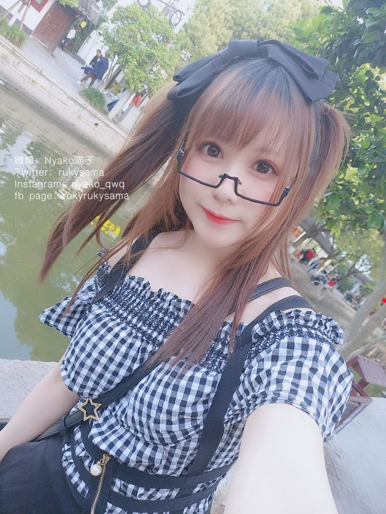 《自撮り①》｜Nyako喵子 · 207张写真、6 个视频