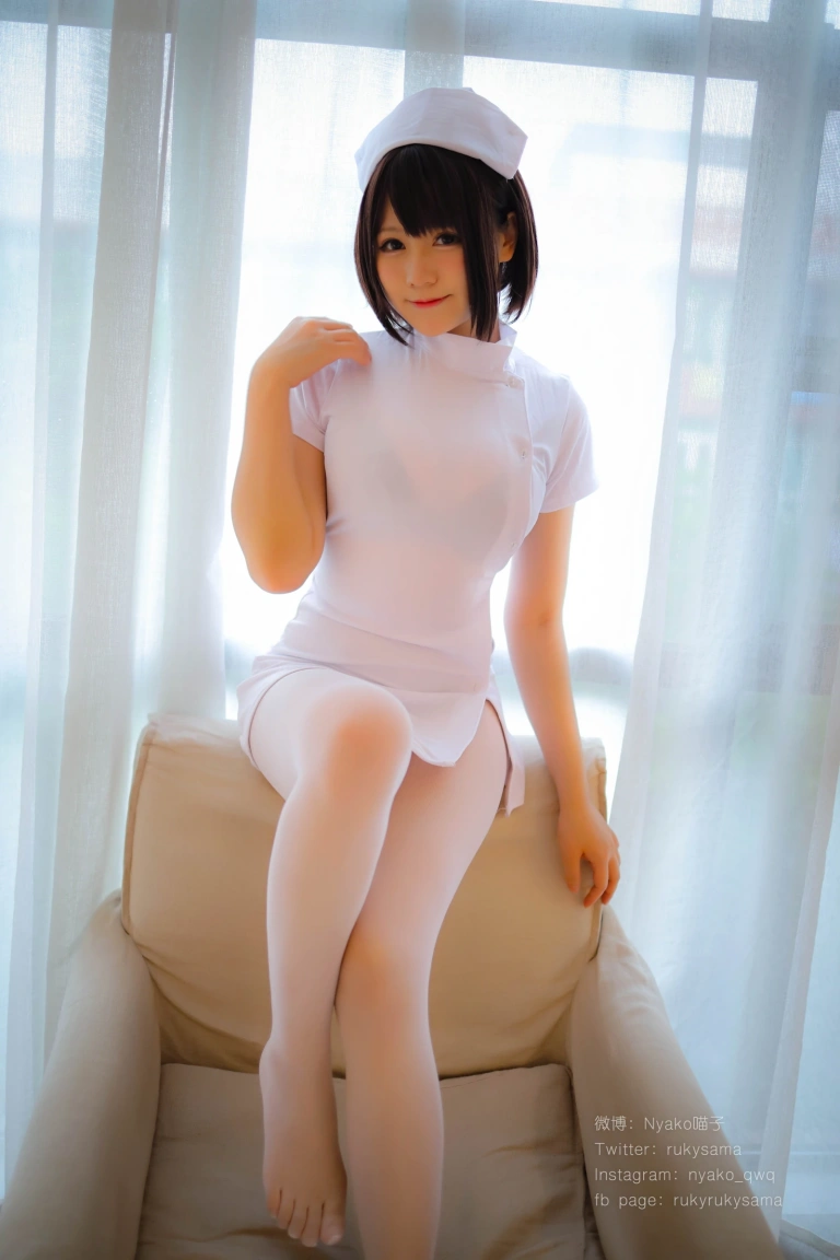 《护士服》｜Nyako喵子 · 155张写真、4 个视频