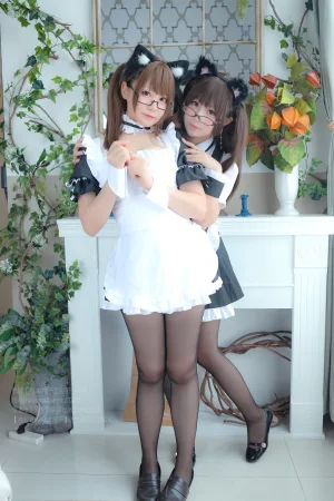 《双人女仆》｜Nyako喵子&摇摇乐 · 130张写真、3 个视频