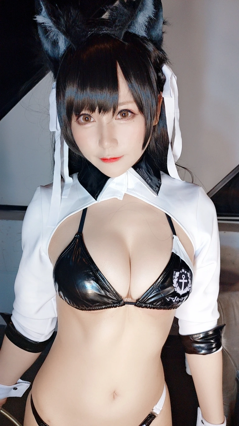 《爱宕机车》｜Nyako喵子 · 17张写真