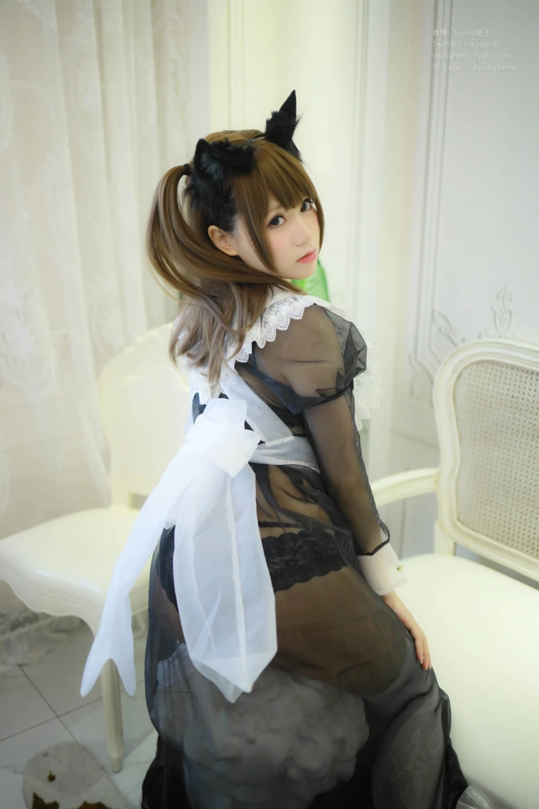 《透明女仆》｜Nyako喵子 · 50张写真