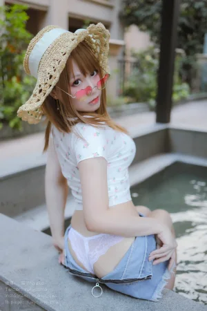 《温泉旅行》｜Nyako喵子 · 225张写真、2 个视频