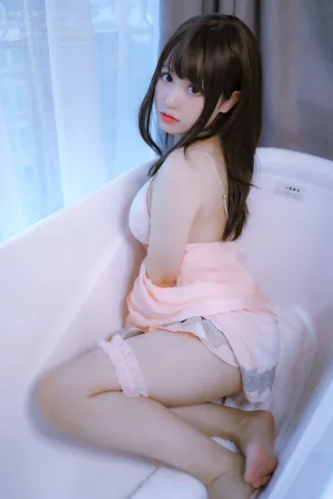 《妄想彼女との同棲生活》｜Nyako喵子 · 205张写真、2 个视频