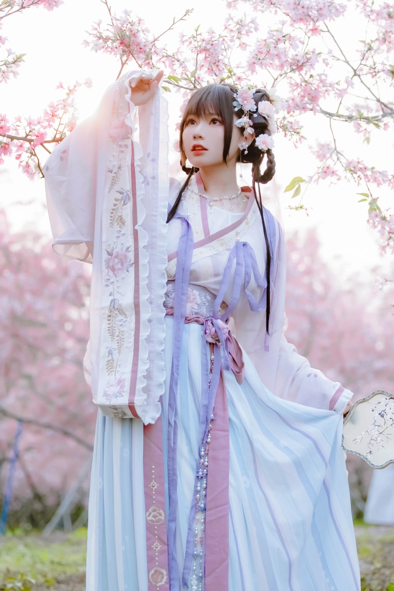 《樱花汉服 花神祈愿》｜Nyako喵子 · 52张写真