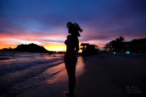 《向日葵比基尼》｜Nyako喵子 · 66张写真、1 个视频