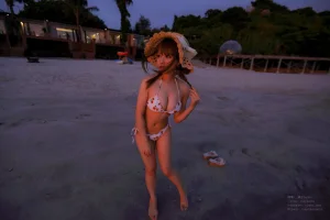 《向日葵比基尼》｜Nyako喵子 · 66张写真、1 个视频