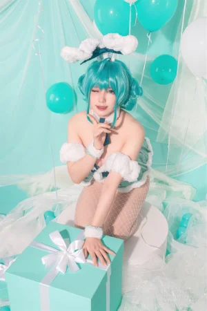 《初音白兔》｜Nyako喵子 · 41张写真