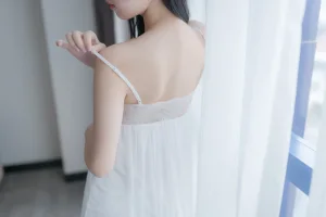 《白色私房》｜萌芽儿o0 · 44张写真