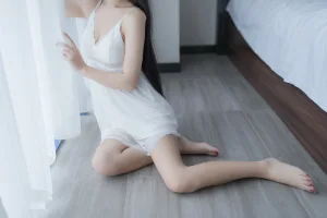 《白色私房》｜萌芽儿o0 · 44张写真