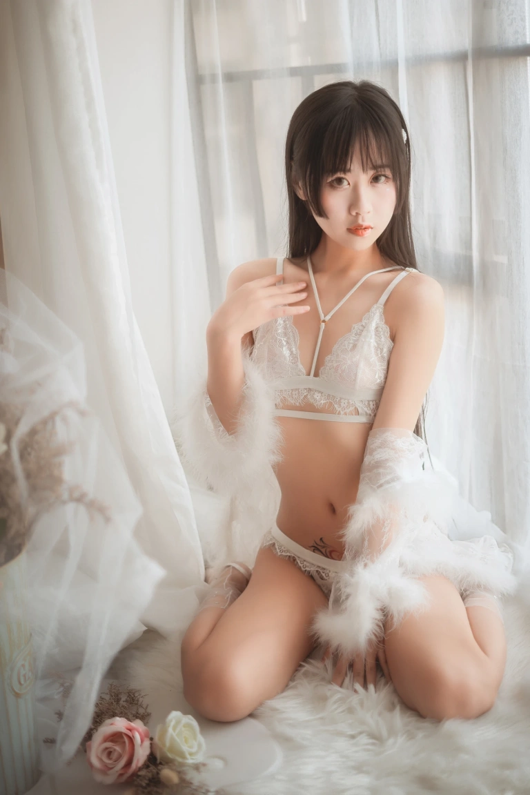 《毛绒内衣》｜萌芽儿o0 · 27张写真