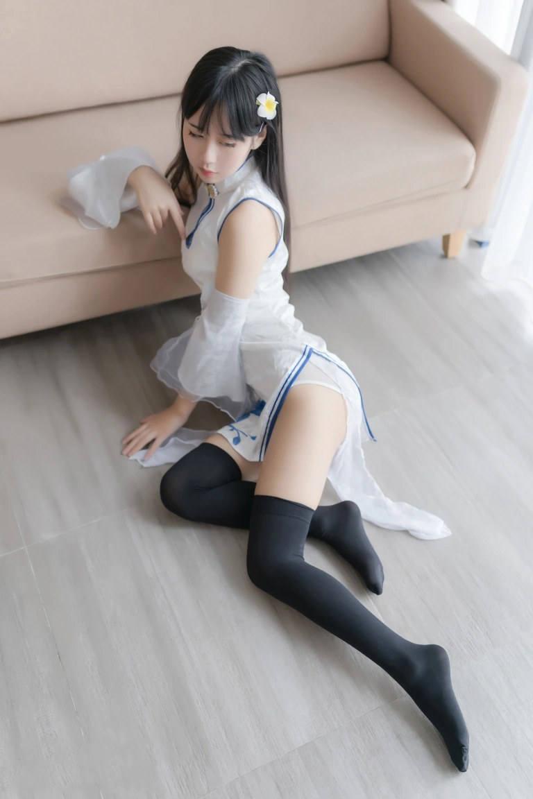 《瓶儿》｜萌芽儿o0 · 40张写真