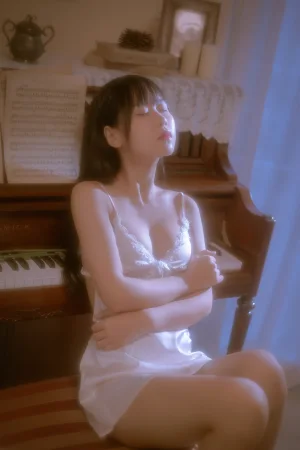 《遐 私房》｜萌芽儿o0 · 43张写真