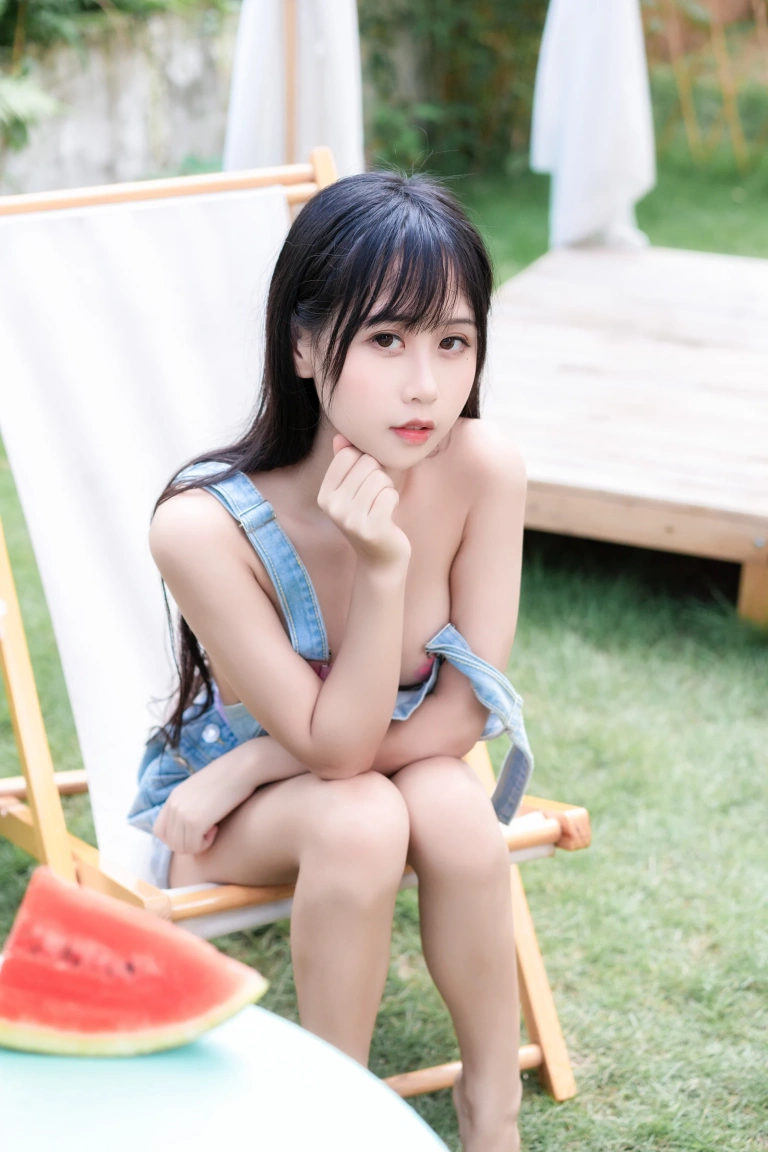 《西瓜与夏天》｜萌芽儿o0 · 33张写真