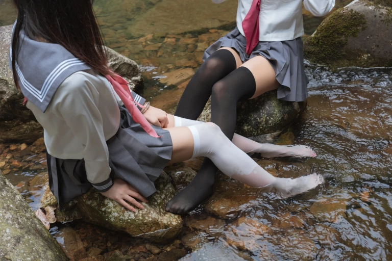 《小溪JK百合》｜萌芽儿o0&请叫我若生 · 93张写真