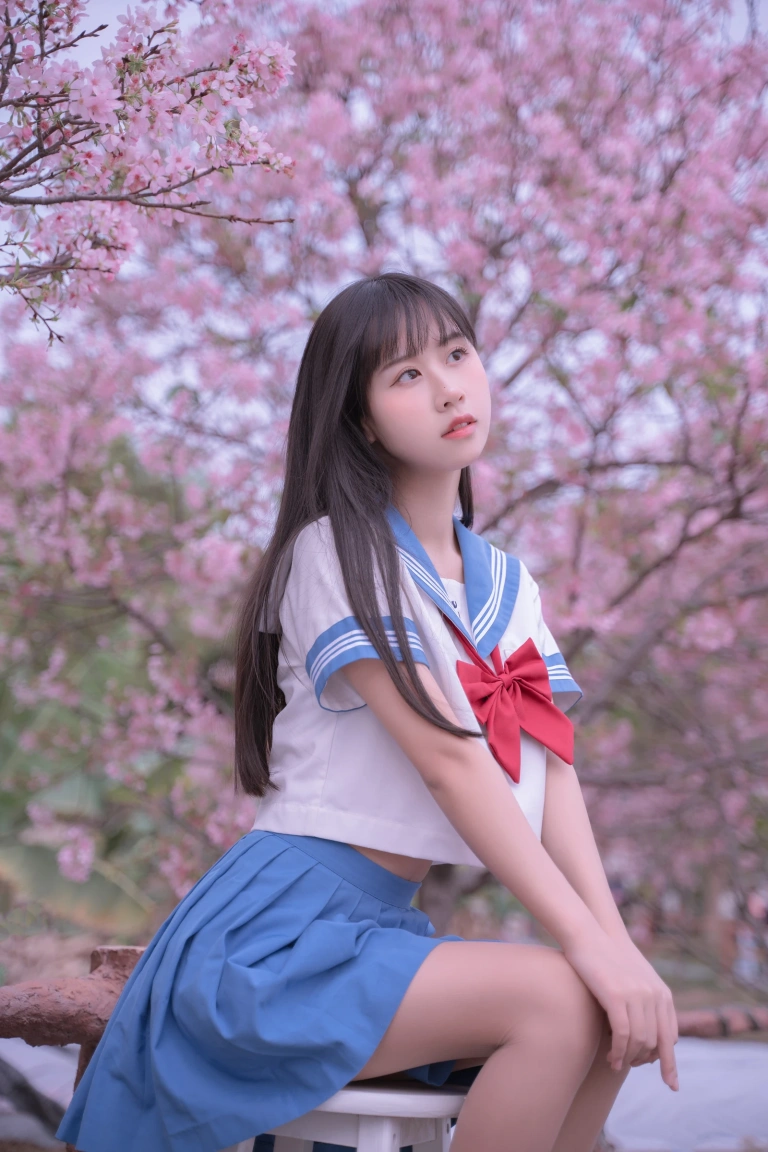 《樱花jk》｜萌芽儿o0 · 30张写真