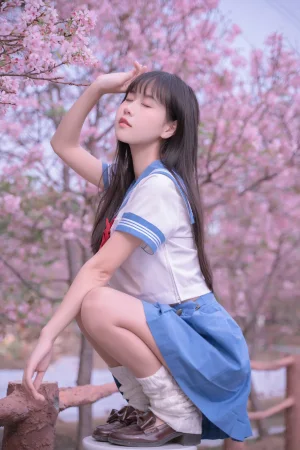 《樱花jk》｜萌芽儿o0 · 30张写真