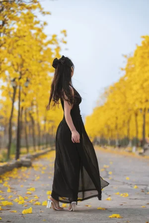 《秋有银杏 春有黄风铃》｜萌芽儿o0 · 23张写真