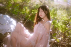 《林中少女》｜萌芽儿o0 · 30张写真