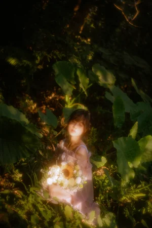 《林中少女》｜萌芽儿o0 · 30张写真