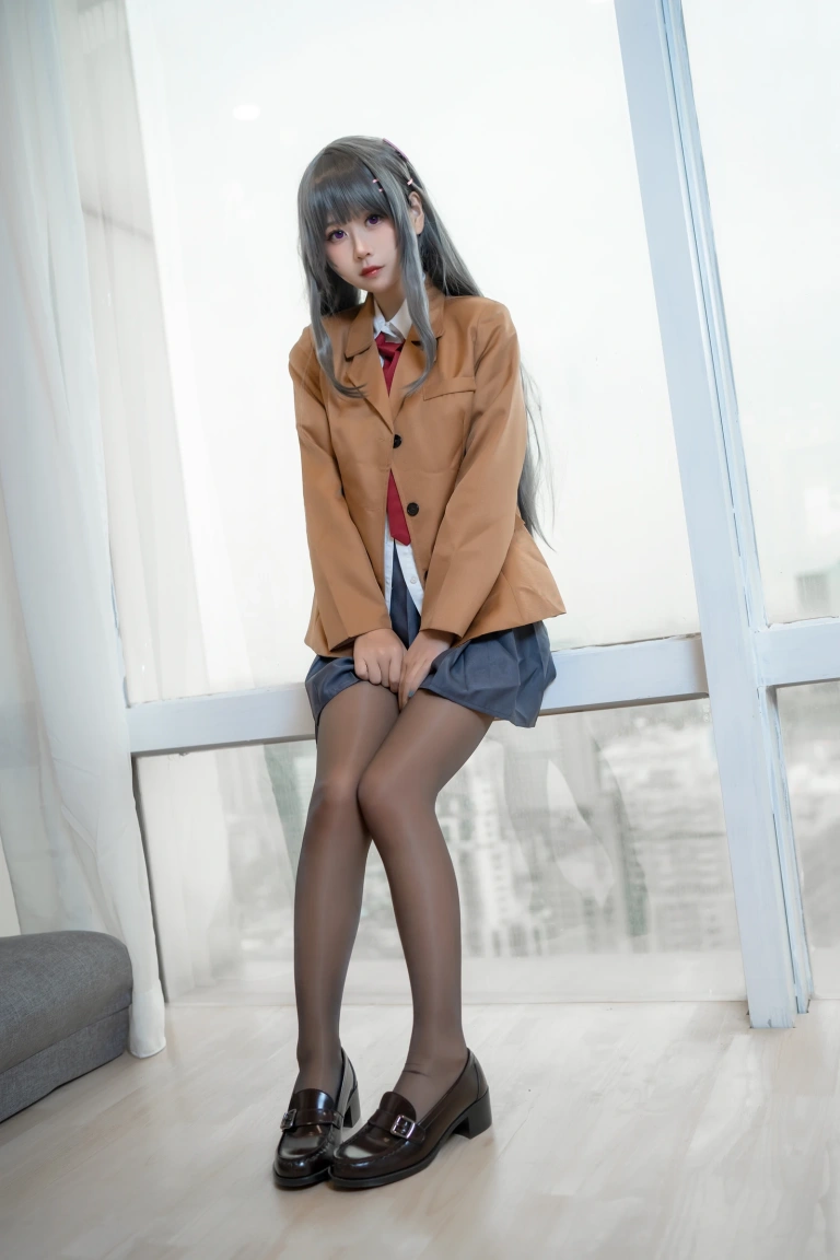 《jk麻衣学姐》｜萌芽儿o0 · 28张写真