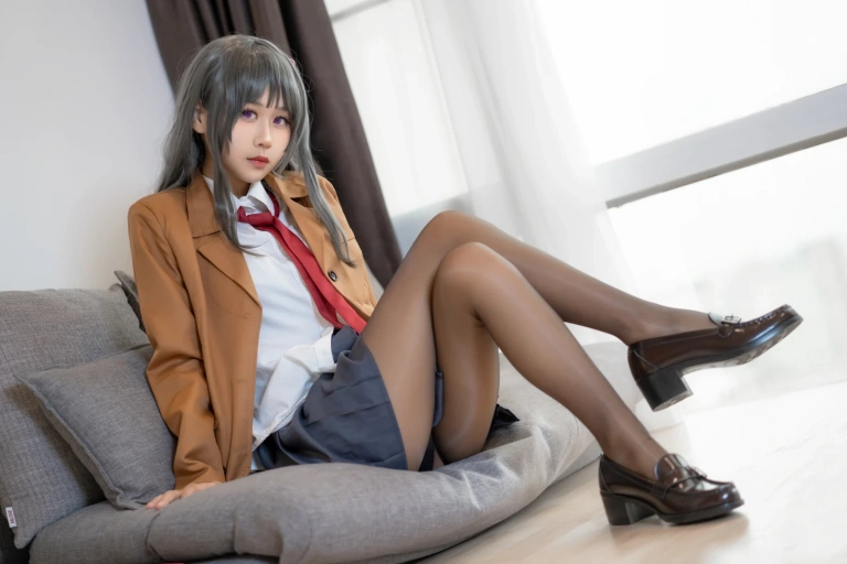 《jk麻衣学姐》｜萌芽儿o0 · 28张写真