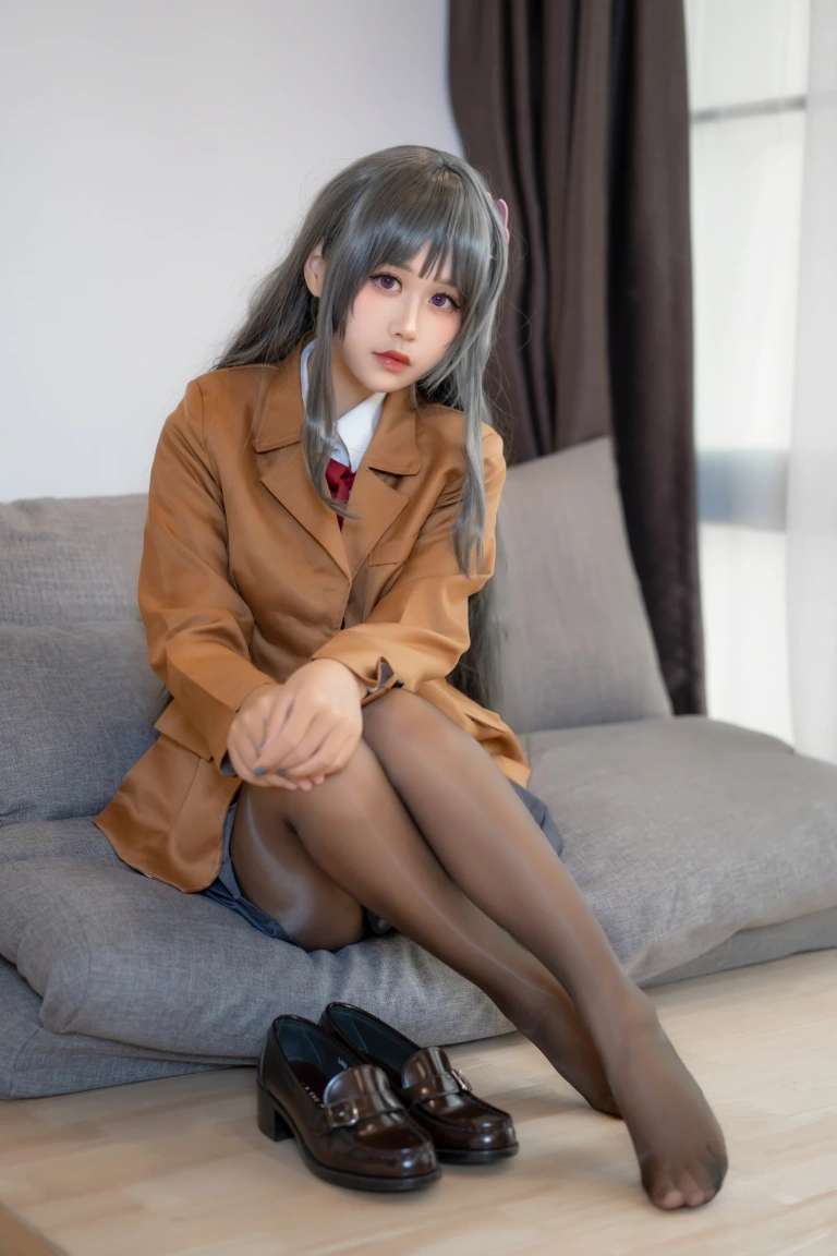《jk麻衣学姐》｜萌芽儿o0 · 28张写真