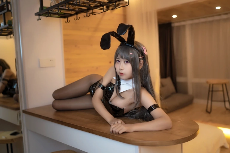 《麻衣兔女郎》｜萌芽儿o0 · 24张写真