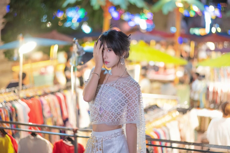《西双版纳【傣服 银】》｜萌芽儿o0 · 17张写真