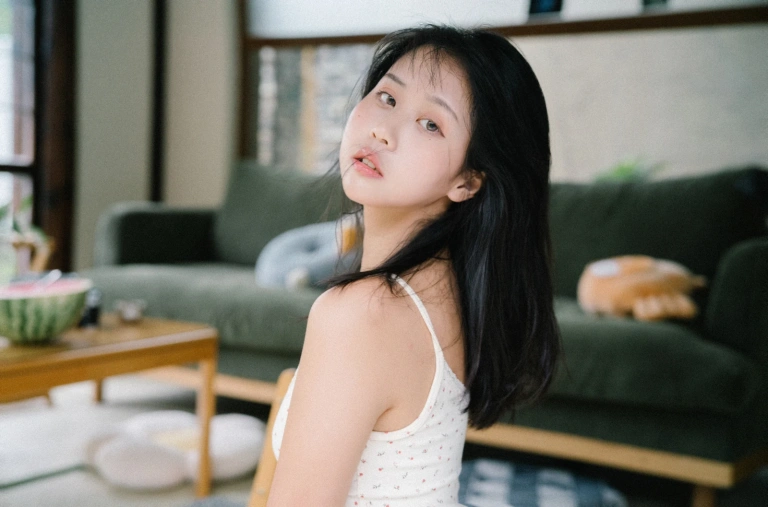 《夏天的尾巴》｜萌芽儿o0 · 45张写真