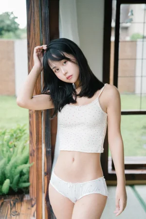 《夏天的尾巴》｜萌芽儿o0 · 45张写真