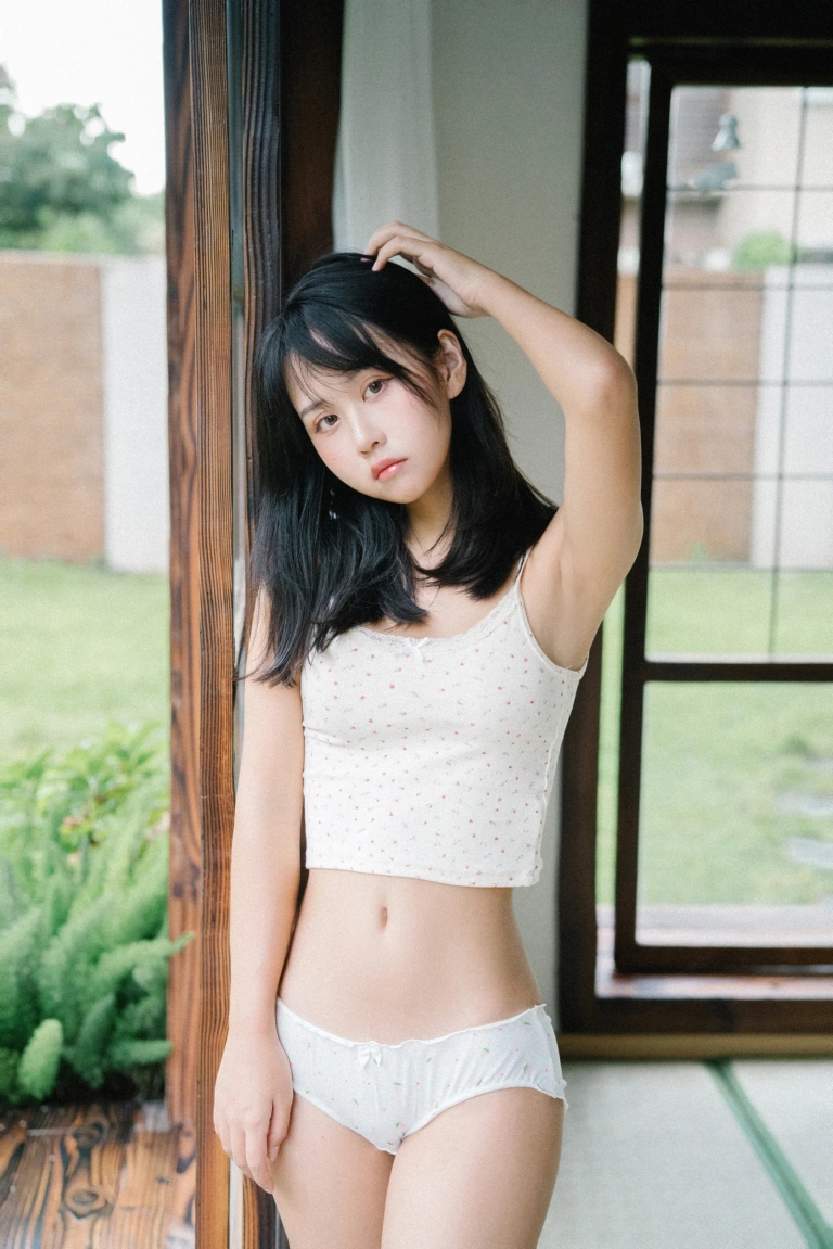 《夏天的尾巴》｜萌芽儿o0 · 45张写真