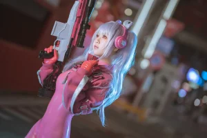 《爱丽丝》｜萌芽儿o0 · 108张写真、3 个视频