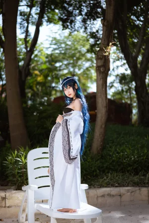 《幽灵妹妹》｜萌芽儿o0 · 30张写真